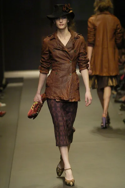 Look 11
